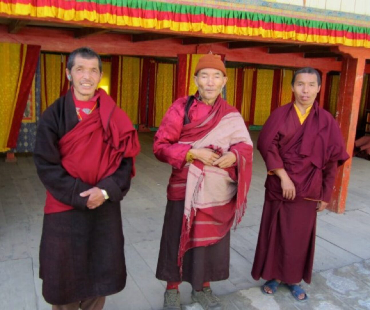 buddhist monks in manaslu region